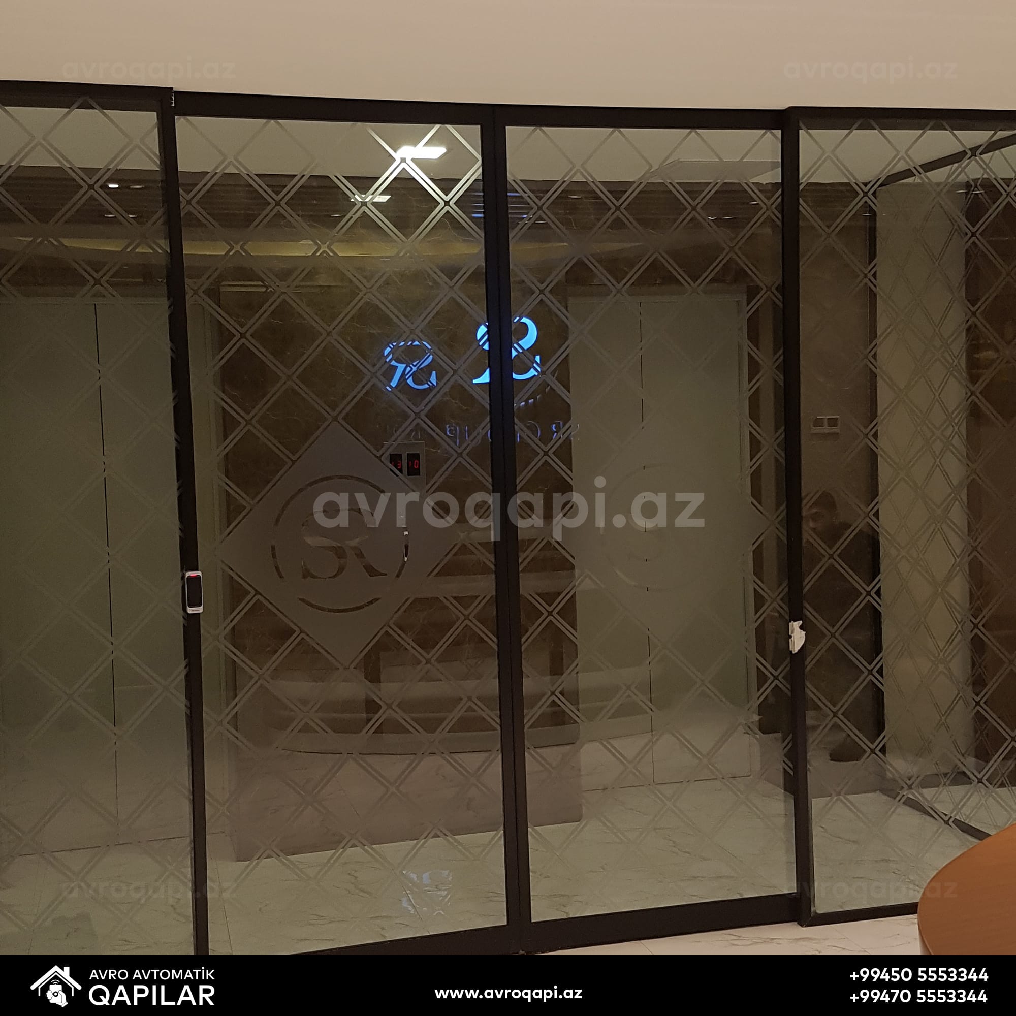 Babək Plazada quraşdırdığımız fotoselli qapı.