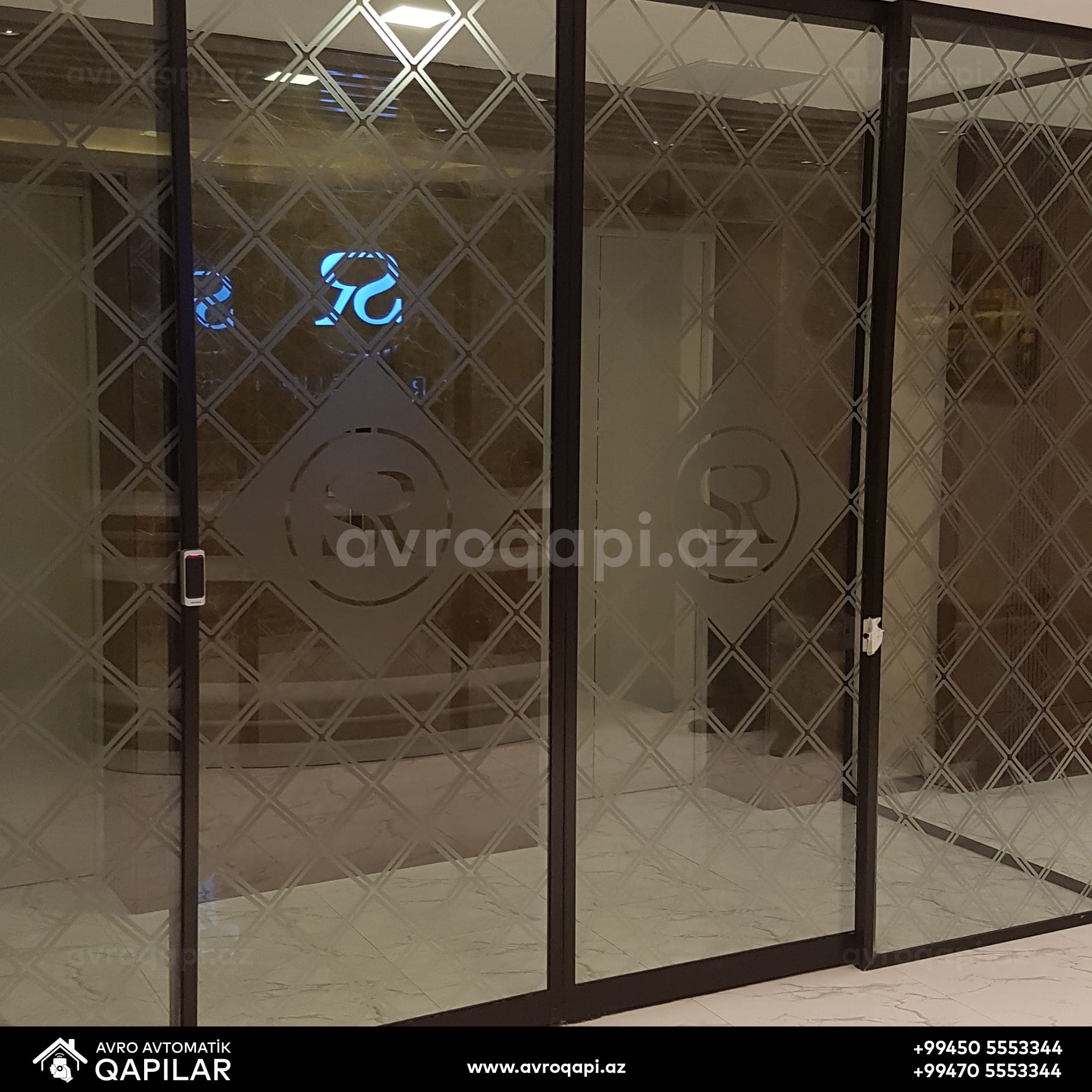 Babək Plazada quraşdırdığımız fotoselli qapı.